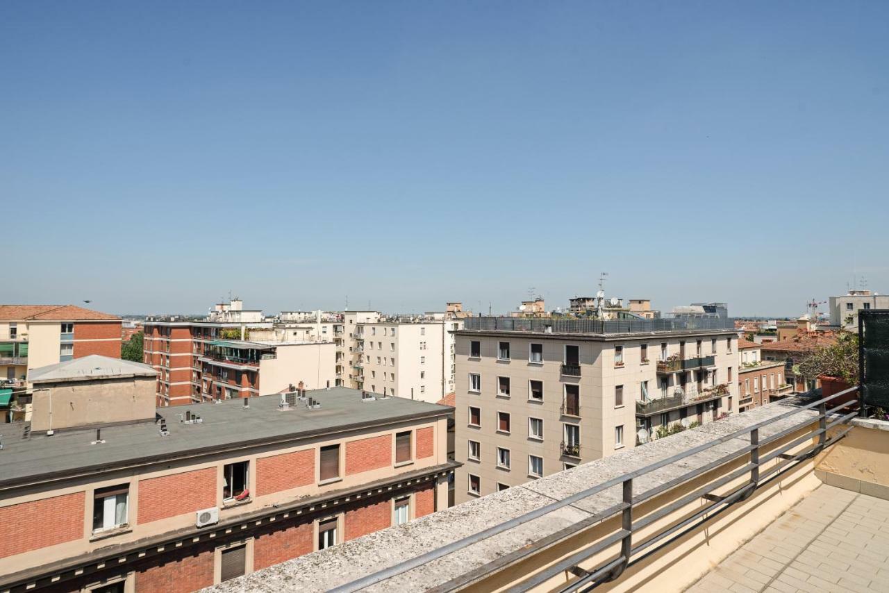 Bologna Railway Station Flat Appartement Buitenkant foto